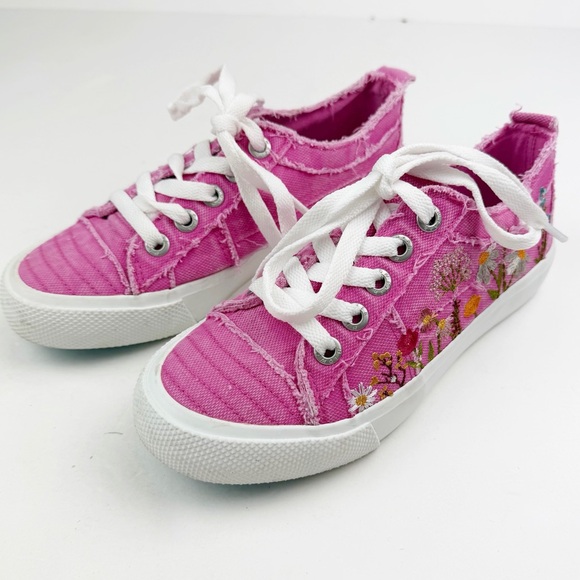 Blowfish Malibu Vivid Sneakers Pink Floral Embroidery Size 6 - Picture 2 of 11